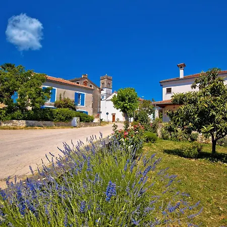 Capo Malvazija By Interhome